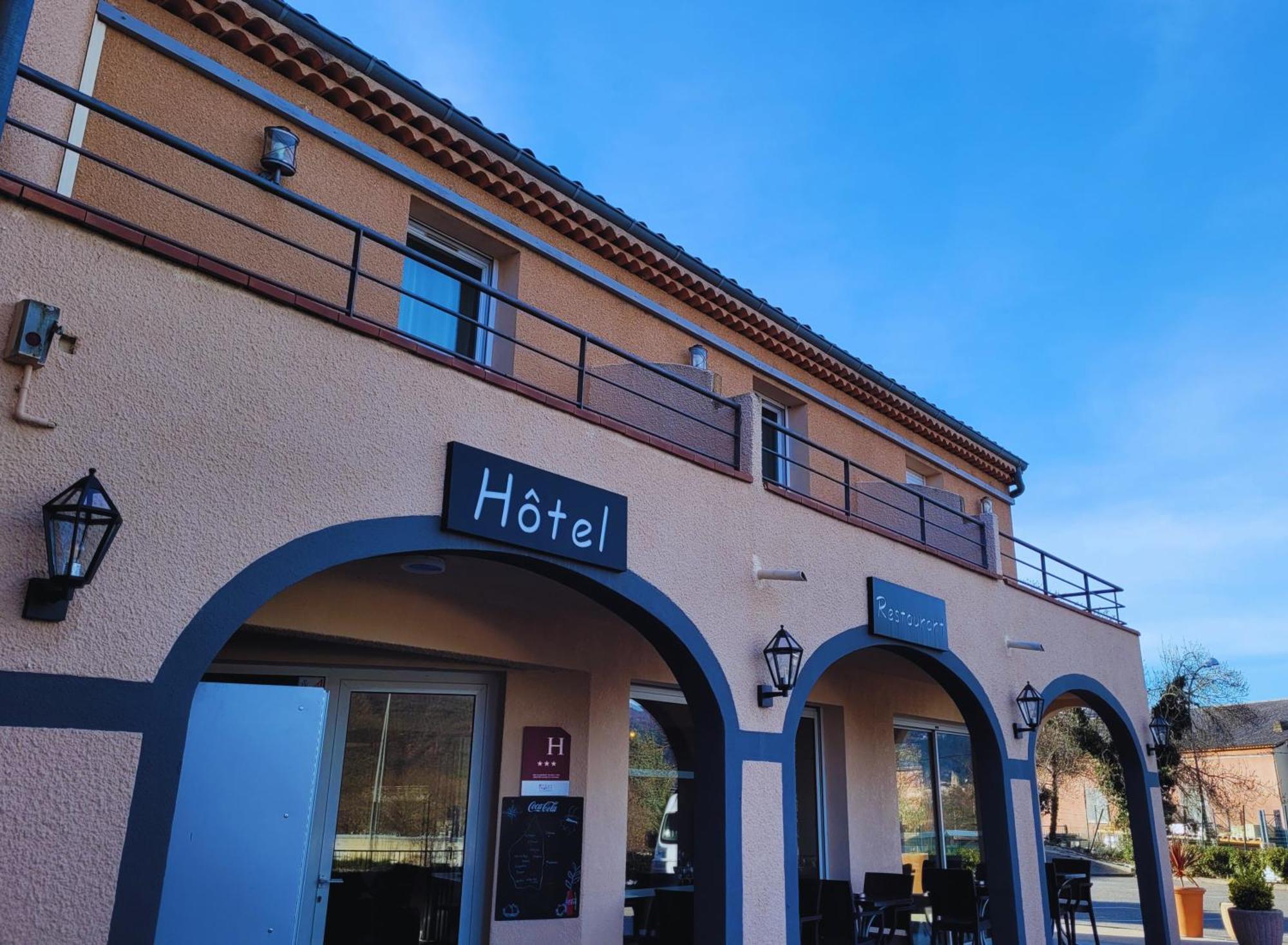 Hotel Restaurant Les Chataigniers プリヴァ エクステリア 写真